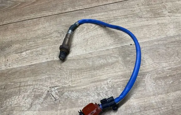 Ford Kuga II Lambda probe sensor F1FA9Y460DA 818011 0258017516