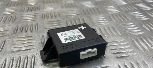 Renault Megane III Alarm control unit/module 4M5418R0A 00282287601