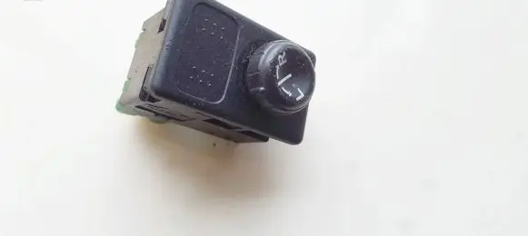 Nissan Primera Wing mirror switch