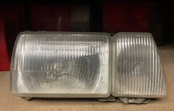 Volkswagen PASSAT B2 Headlight/headlamp 302124502 301125516