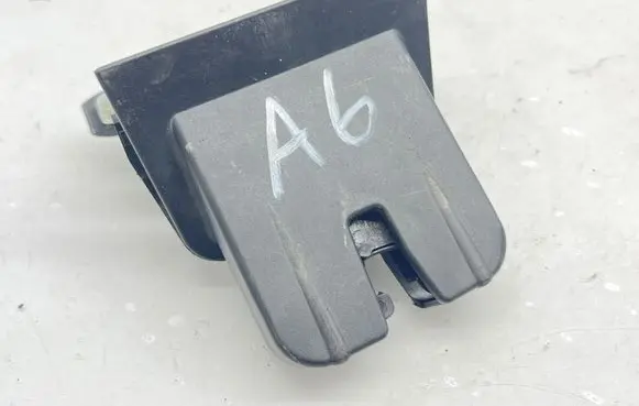 Audi A6 S6 C6 4F Tailgate/trunk/boot lock/catch/latch