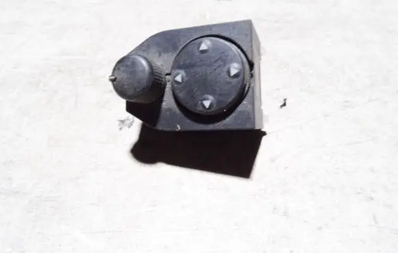 Audi A3 S3 8L Wing mirror switch 8D0959565A