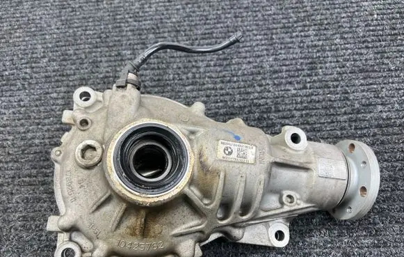 BMW X3 G01 Front differential 10425762 8487444