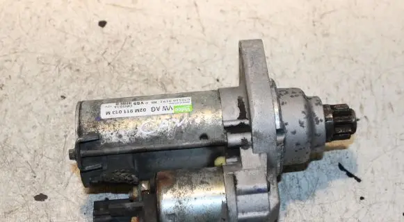 Volkswagen Tiguan Starter motor 02M911023M