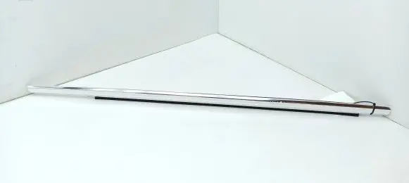 Front door glass trim molding