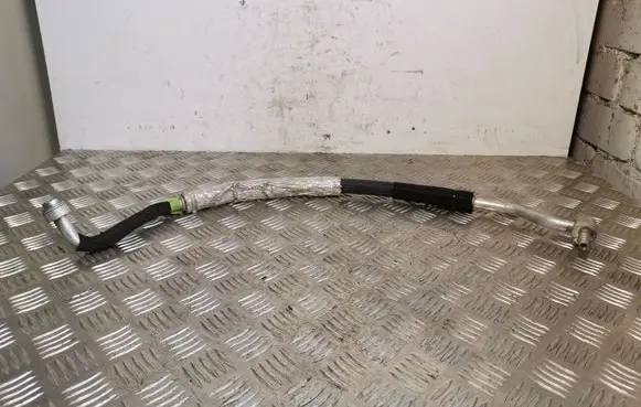 Jeep Grand Cherokee Air conditioning (A/C) pipe/hose 68161175AB