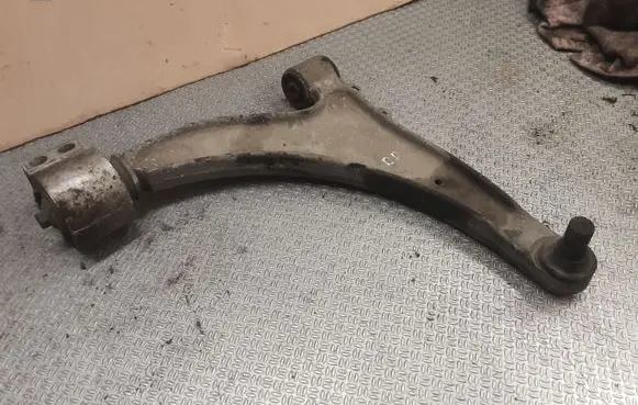 Opel Insignia A Front lower control arm/wishbone