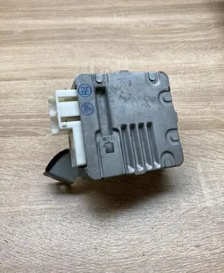 Toyota Prius (XW20) Power steering control unit/module 8965047101 1129000920