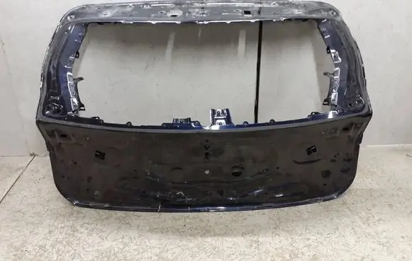 BMW XM Truck tailgate 