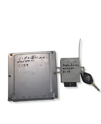 BMW 5 E39 Engine ECU kit and lock set 7789376 61356905666