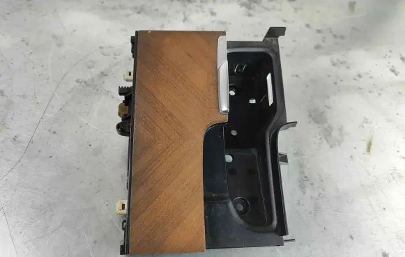 Ashtray (front)