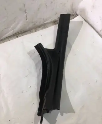 BMW 7 E65 E66 Rear seat side bottom trim 51478241250 105762