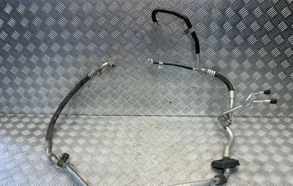 Air conditioning (A/C) pipe/hose