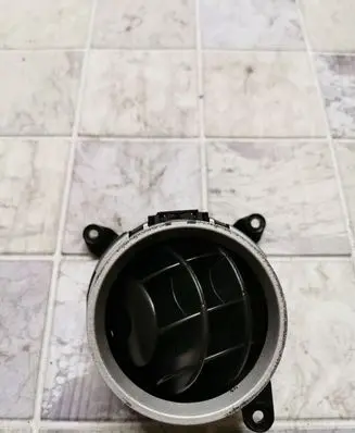 Dash center air vent grill