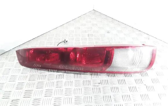 Nissan X-Trail T30 Rear/tail lights