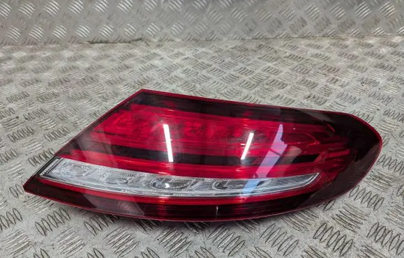 Mercedes-Benz C W205 Rear/tail lights A2059063005