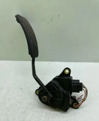 Renault Scenic II - Grand scenic II Accelerator throttle pedal 8200159647 2254B 00975