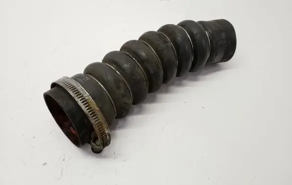 Intercooler hose/pipe
