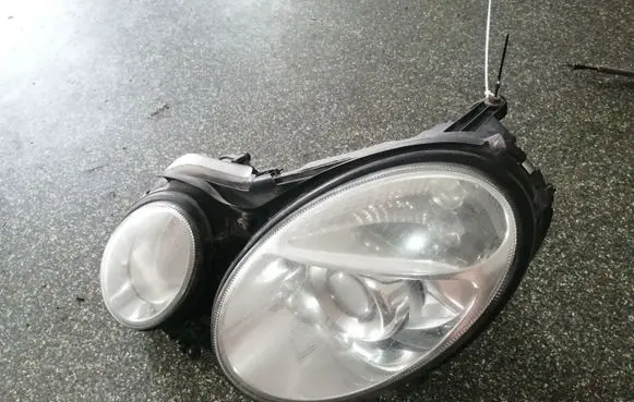 Mercedes-Benz E W211 Headlight/headlamp