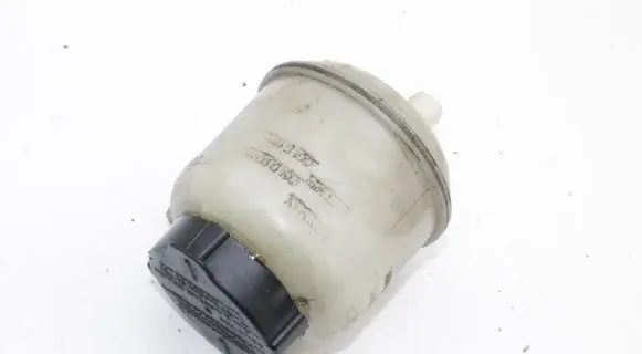 Nissan 350Z Power steering fluid tank/reservoir 