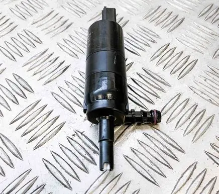 BMW X1 E84 Windscreen/windshield washer pump 8377430 00100412V