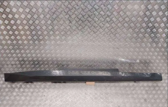 BMW 2 G42 Side skirt front trim 8495042 101636749 P2111300015