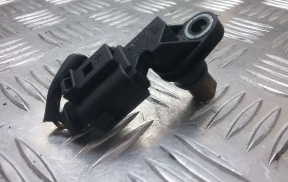 Audi A4 S4 B7 8E 8H Camshaft position sensor 06E905163 1J0973703