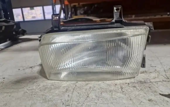 Volkswagen Transporter - Caravelle T4 Headlight/headlamp