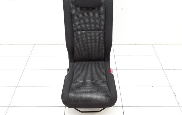 Toyota Corolla Verso AR10 Second row seats 