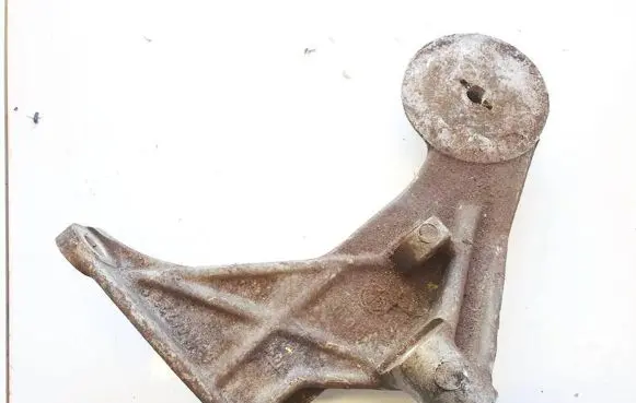 Alfa Romeo 147 Engine mounting bracket 176477 c010