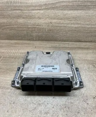 Volvo S40, V40 Engine control unit/module HOM8200065994 0281011086
