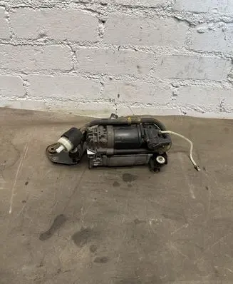 Mercedes-Benz CLS C218 X218 Air suspension compressor/pump 4430201701 A2123200404