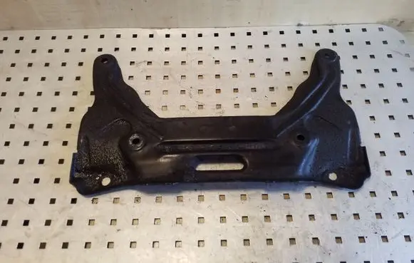 Mercedes-Benz CLS C219 Other engine bay part