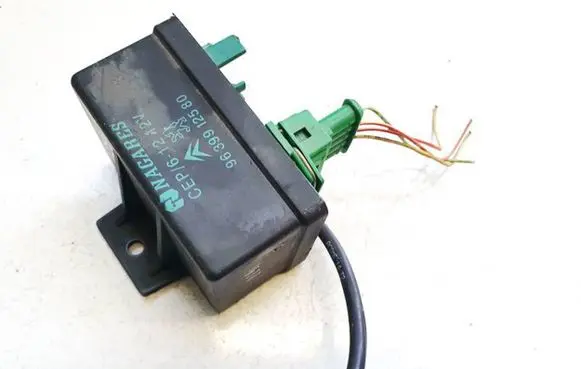 Citroen C5 Glow plug pre-heat relay 9639912580