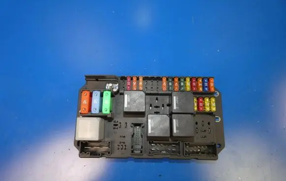 Jaguar XJ X351 Fuse box set AW93-14A073-BC 518987029 100628075848