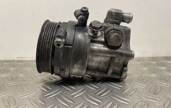 BMW 7 E65 E66 Power steering pump 6765307
