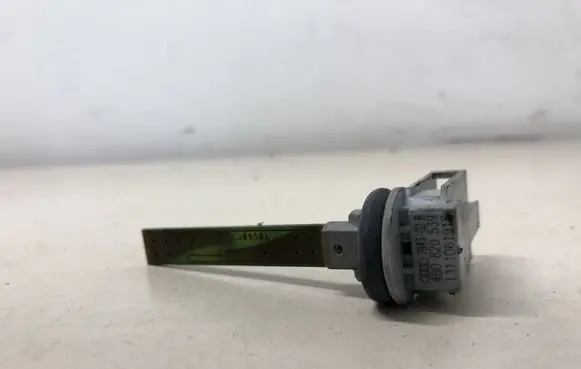 Audi A4 S4 B7 8E 8H Interior temperature sensor 4B0820539
