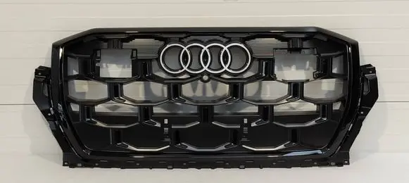 Audi Q7 4M Front bumper upper radiator grill 4M0853651B
