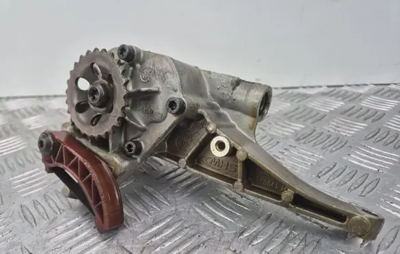 Mercedes-Benz E W212 Oil pump A2731800501