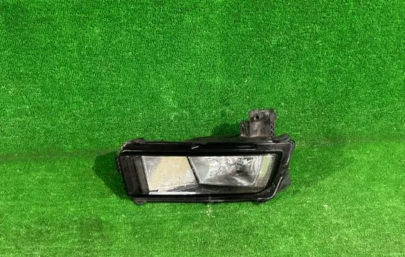 Volkswagen Touran II Front fog light 5TA941662 10461020000