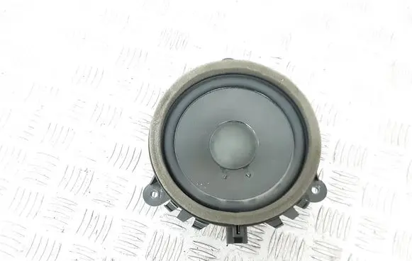 Volvo V50 Front door speaker 30657445