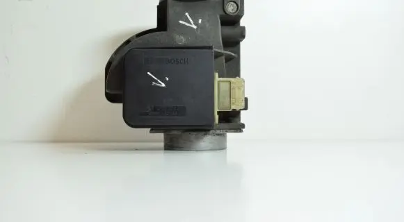 Audi A6 S6 C4 4A Mass air flow meter 4A0133471