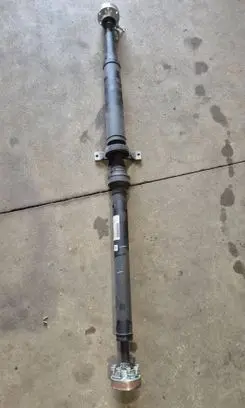 Dodge Challenger Rear driveshaft/prop shaft 68272626AB
