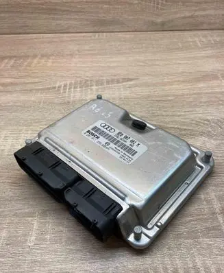 Audi A6 S6 C5 4B Engine control unit/module ECU 8E0907401M 0281011255