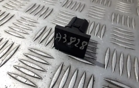 Ford Focus C-MAX Windscreen/window heater switch