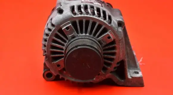 Volvo S40, V40 Generator/alternator 9472908