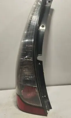 Mitsubishi Grandis Rear/tail lights 22087642