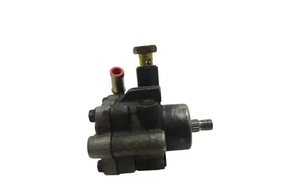 Nissan Pathfinder R50 Power steering pump