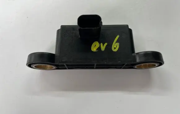 Mercedes-Benz C AMG W204 ESP acceleration yaw rate sensor A0055421918 10170106303 GD71D30A2H