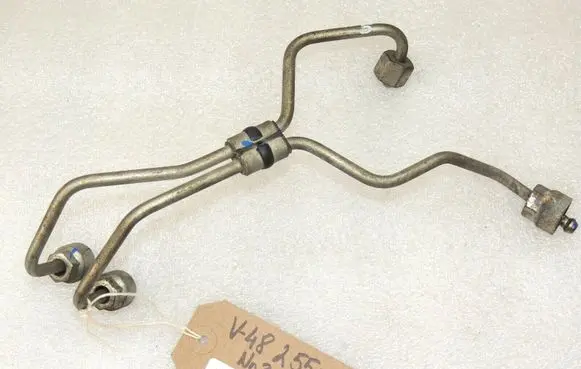Volvo V60 Fuel injector supply line/pipe 31336628